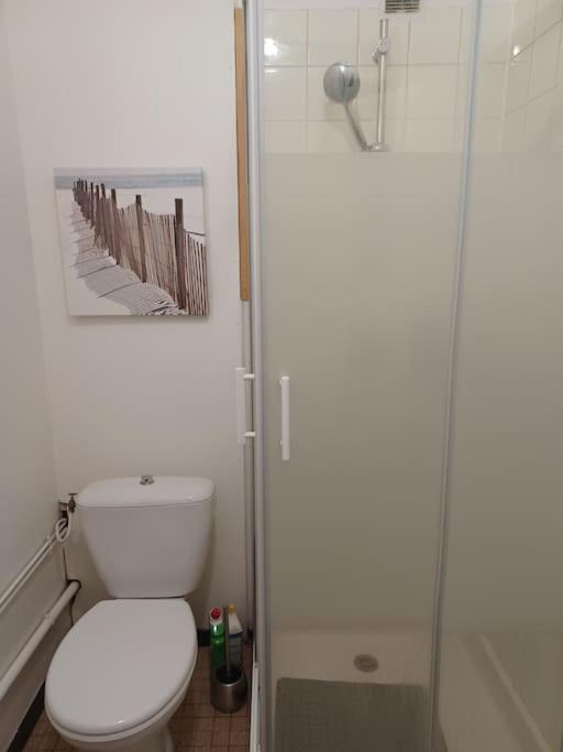 Apartamento Lumineux 1 pièce avec parking fermé et arrêt de tram à 100 m Mulhouse Exterior foto