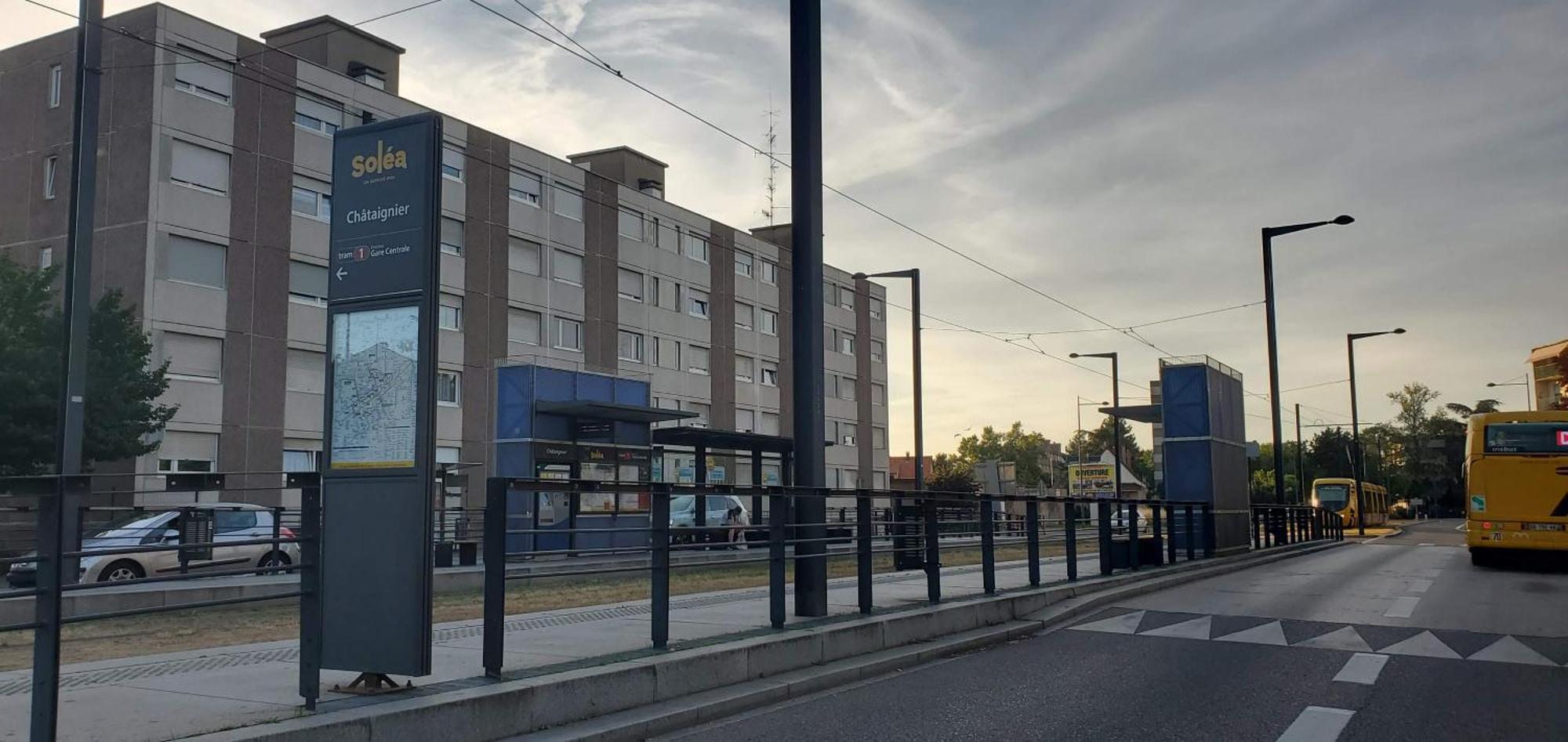Apartamento Lumineux 1 pièce avec parking fermé et arrêt de tram à 100 m Mulhouse Exterior foto